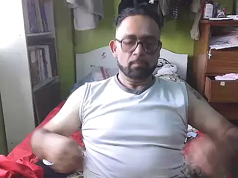 CarlossexVen online show from 05/09/26, 06:46