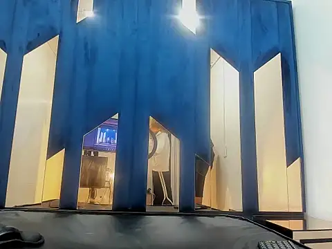 Ian Savage online show from 04/18/26, 02:48