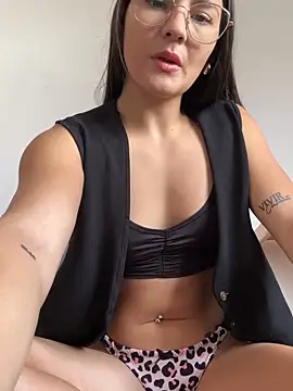 Snapshot of Nickydvich chatting on 04/20/26, 03:04 Nickydvich online show from 04/20/26, 03:04