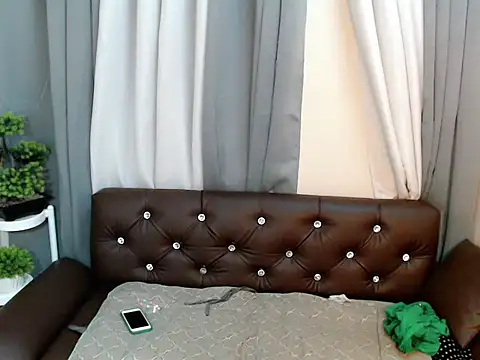 Snapshot of marie_castro chatting on 05/12/26, 06:27 marie castro online show from 05/12/26, 06:27