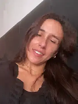 Snapshot of pili6263 chatting on 04/21/26, 05:17 pili6263 online show from 04/21/26, 05:17