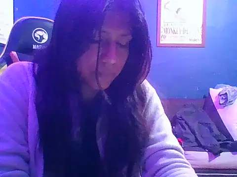 Snapshot of ParadiseEc chatting on 04/21/26, 02:51 ParadiseEc online show from 04/21/26, 02:51