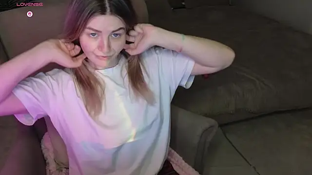 TonyaMeow online show from 05/13/26, 01:25