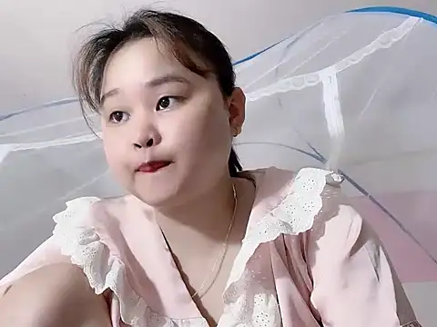 Snapshot of NhungNhun789 chatting on 05/09/26, 08:08 NhungNhun789 online show from 05/09/26, 08:08