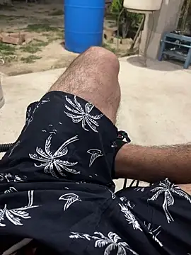 Snapshot of Cesarelpitoduro chatting on 04/29/26, 07:23 Cesarelpitoduro online show from 04/29/26, 07:23