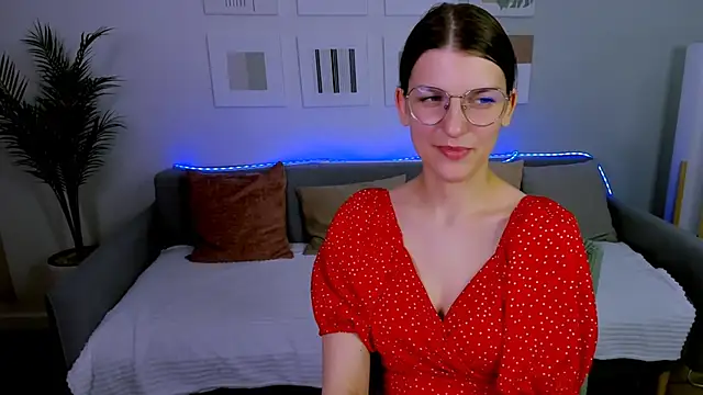 Snapshot of AnnaThorne chatting on 04/22/26, 10:06 AnnaThorne online show from 04/22/26, 10:06