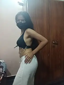 Snapshot of Your_SugarBaby- chatting on 05/12/26, 04:48 Your SugarBaby- online show from 05/12/26, 04:48