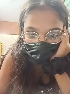 Snapshot of Your_SugarBaby- chatting on 05/25/26, 06:36 Your SugarBaby- online show from 05/25/26, 06:36