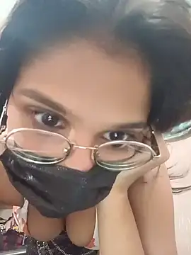 Snapshot of Your_SugarBaby- chatting on 05/31/26, 07:15 Your SugarBaby- online show from 05/31/26, 07:15