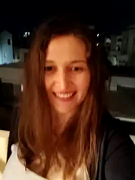 Snapshot of irresistibelle chatting on 04/19/26, 06:10 irresistibelle online show from 04/19/26, 06:10