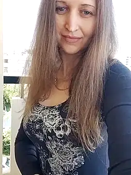irresistibelle online show from 04/29/26, 10:41