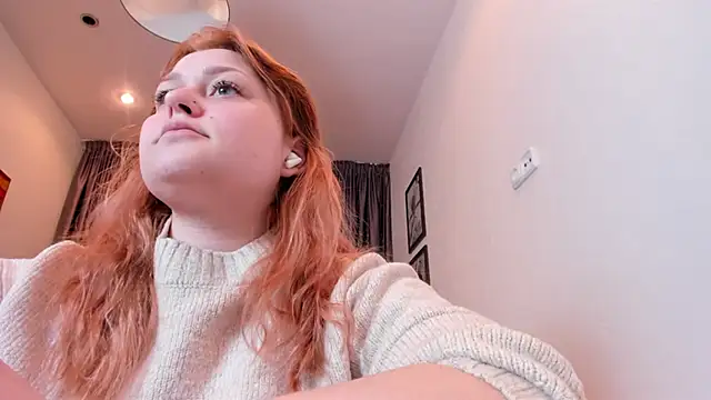 Snapshot of NoraLiin chatting on 04/21/26, 09:06 NoraLiin online show from 04/21/26, 09:06