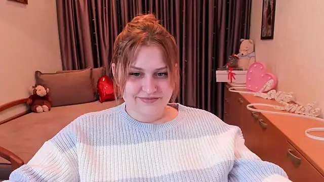 NoraLiin online show from 05/01/26, 07:18
