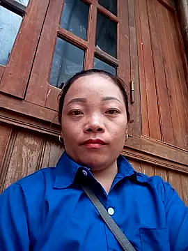 Snapshot of -Anann- chatting on 04/20/26, 04:15 -Anann- online show from 04/20/26, 04:15