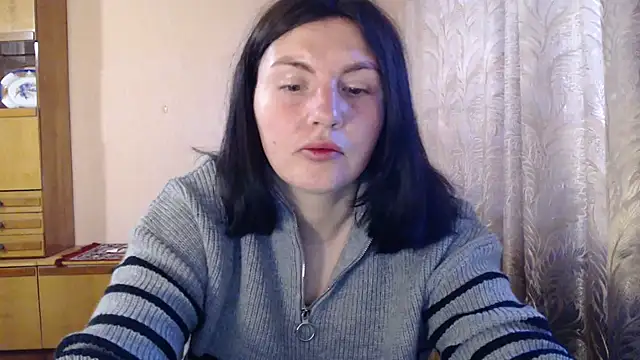 Snapshot of AlinaxJames chatting on 04/21/26, 02:51 AlinaxJames online show from 04/21/26, 02:51