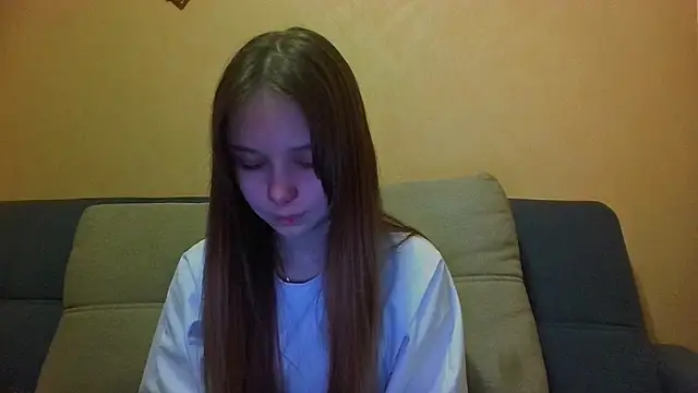 Snapshot of Princess_Mira chatting on 04/30/26, 05:41 Princess Mira online show from 04/30/26, 05:41