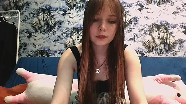 Snapshot of Princess_Mira chatting on 06/21/26, 05:04 Princess Mira online show from 06/21/26, 05:04