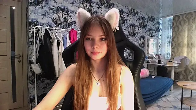 Snapshot of Princess_Mira chatting on 07/23/26, 10:24 Princess Mira online show from 07/23/26, 10:24