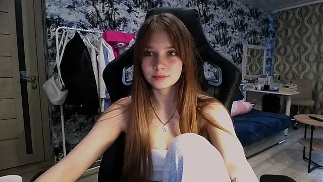 Snapshot of Princess_Mira chatting on 07/28/26, 02:57 Princess Mira online show from 07/28/26, 02:57