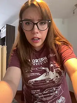 AliceMtz online show from 04/18/26, 07:58
