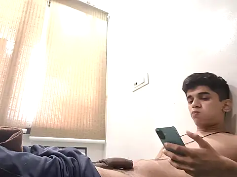 Snapshot of sexyboii_9 chatting on 07/23/26, 08:34 sexyboii 9 online show from 07/23/26, 08:34
