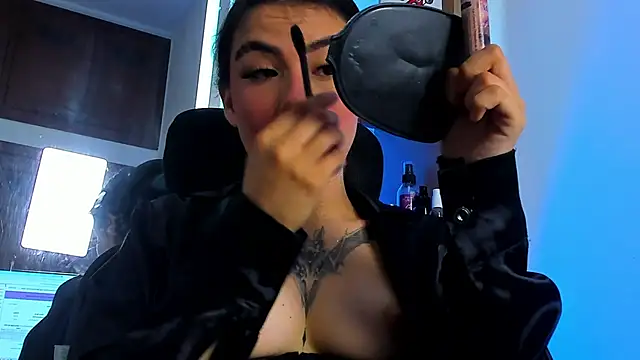 isabella hv online show from 06/22/26, 07:00