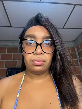 Snapshot of _Piel_Canela chatting on 07/16/26, 01:11 Piel Canela online show from 07/16/26, 01:11