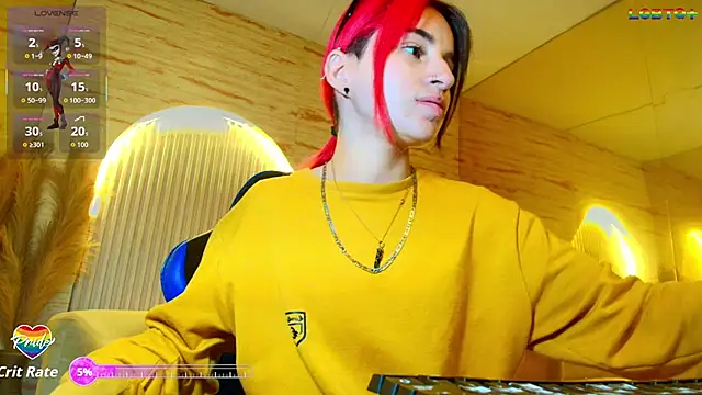 Snapshot of Moon_Red_r chatting on 06/25/26, 01:04 Moon Red r online show from 06/25/26, 01:04