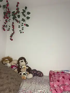 Daphnne Curly online show from 05/17/26, 04:54