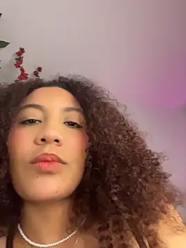 Daphnne Curly online show from 05/27/26, 12:02