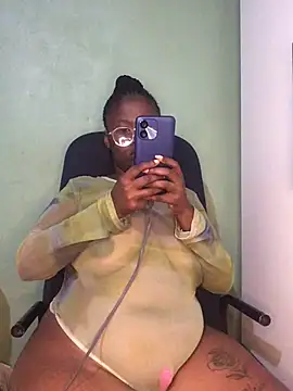 TheEmpressLushXO online show from 04/18/26, 07:07