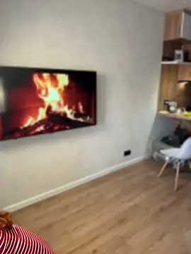 Snapshot of evawitney chatting on 04/20/26, 02:47 evawitney online show from 04/20/26, 02:47