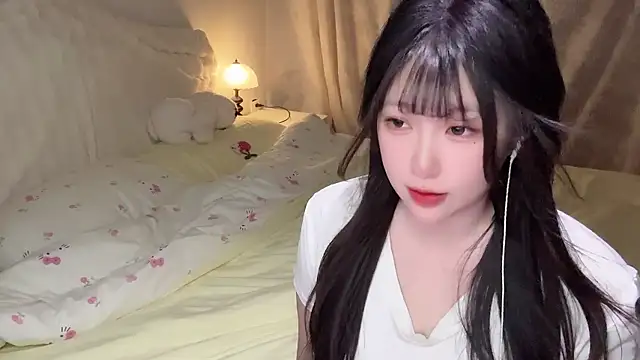 SweetButWildbaby online show from 05/01/26, 04:33