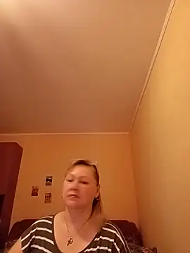 I amVeronicle online show from 07/18/26, 01:26