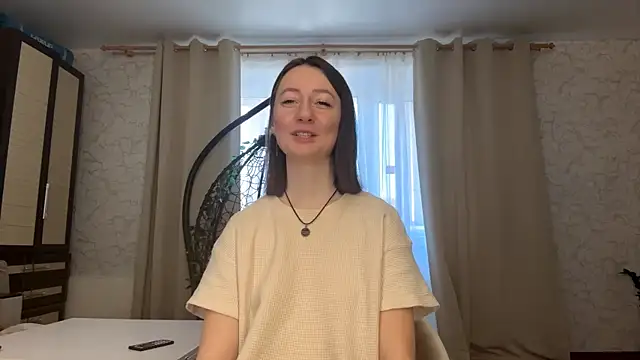 Snapshot of MariaSpadoni chatting on 04/20/26, 07:44 MariaSpadoni online show from 04/20/26, 07:44