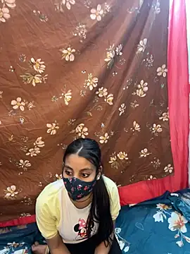 Snapshot of CuteHaseena chatting on 04/27/26, 08:45 CuteHaseena online show from 04/27/26, 08:45