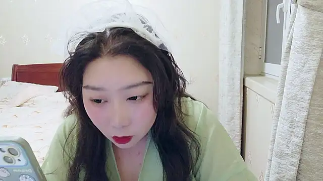 Snapshot of Audery001 chatting on 04/19/26, 02:49 Audery001 online show from 04/19/26, 02:49