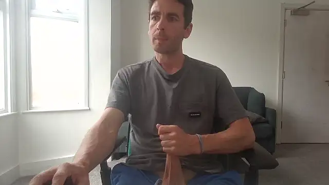 frenchbdmaninlondon online show from 07/01/26, 02:07