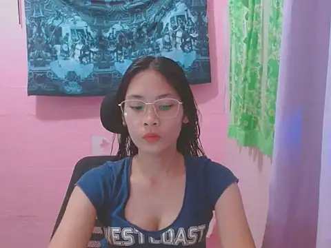 Sweetsexylady19 online show from 06/03/26, 05:54