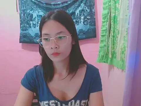 Snapshot of Sweetsexylady19 chatting on 07/10/26, 06:17 Sweetsexylady19 online show from 07/10/26, 06:17