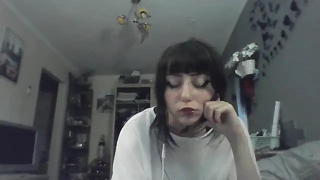 Snapshot of ChargedReign chatting on 07/20/26, 04:42 ChargedReign online show from 07/20/26, 04:42