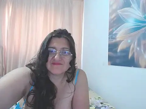 Snapshot of SophiaBlis chatting on 07/26/26, 08:43 SophiaBlis online show from 07/26/26, 08:43