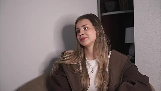 Snapshot of RosyWahpekeche chatting on 04/21/26, 01:50 RosyWahpekeche online show from 04/21/26, 01:50