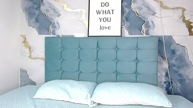 ailyn-45 online show from 04/18/26, 11:05