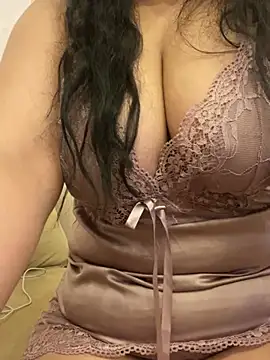 Snapshot of -Haifae chatting on 04/27/26, 05:00 -Haifae online show from 04/27/26, 05:00