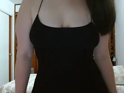 Snapshot of Kristal_m chatting on 04/24/26, 04:15 Kristal m online show from 04/24/26, 04:15