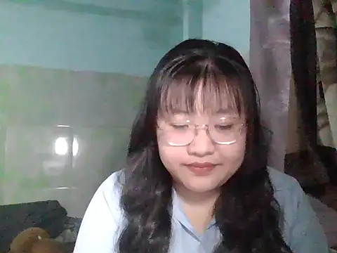 Snapshot of Minot01 chatting on 04/22/26, 03:02 Minot01 online show from 04/22/26, 03:02