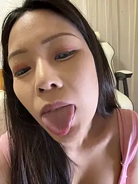 Snapshot of nuonuo_x chatting on 04/22/26, 08:39 nuonuo x online show from 04/22/26, 08:39