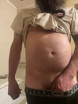 Snapshot of cozzy42 chatting on 04/21/26, 09:04 cozzy42 online show from 04/21/26, 09:04