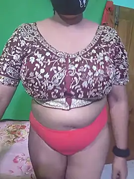 Snapshot of Hot_Cupole chatting on 05/31/26, 03:30 Hot Cupole online show from 05/31/26, 03:30